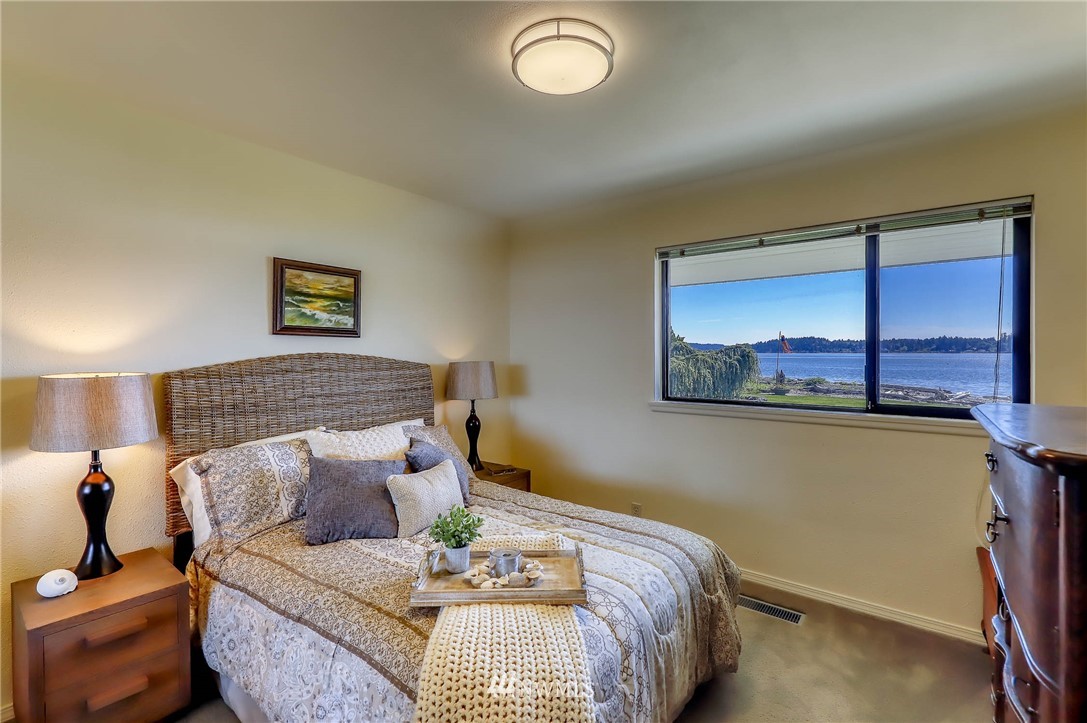 2012 Northeast Enetai Beach Road Bremerton, WA 98310 - Photo 29 of 40 Gallery Image 29