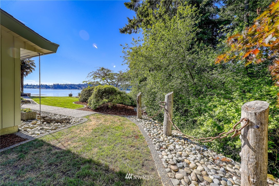 2012 Northeast Enetai Beach Road Bremerton, WA 98310 - Photo 36 of 40 Gallery Image 36