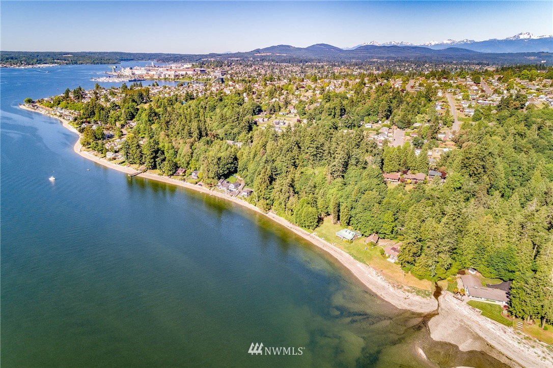 2012 Northeast Enetai Beach Road Bremerton, WA 98310 - Photo 40 of 40 Gallery Image 40