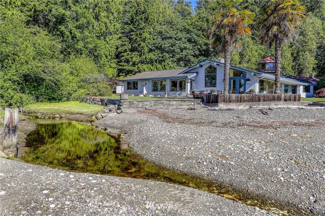 2012 Northeast Enetai Beach Road Bremerton, WA 98310 - Photo 5 of 40 Gallery Image 5