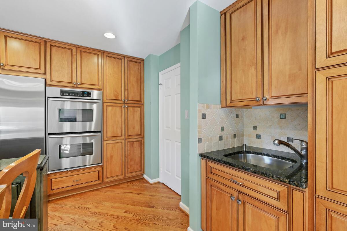 11936 Canfield Road Potomac, MD 20854 - Photo 14 of 44