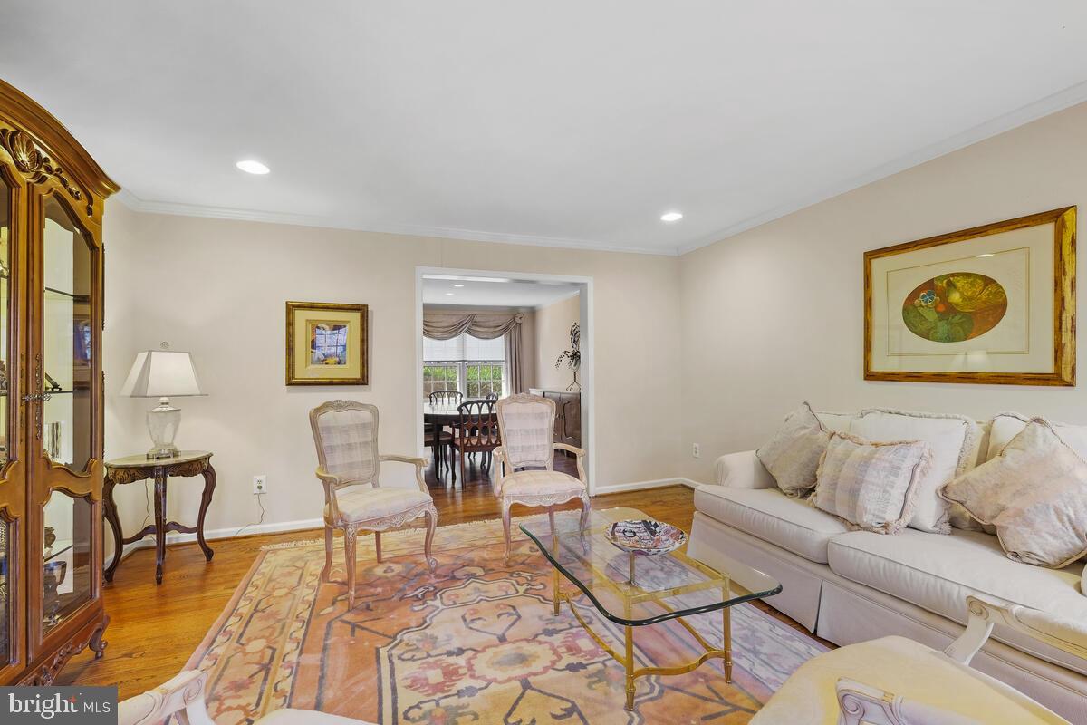 11936 Canfield Road Potomac, MD 20854 - Photo 16 of 44