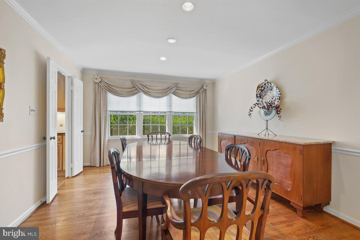 11936 Canfield Road Potomac, MD 20854 - Photo 18 of 44