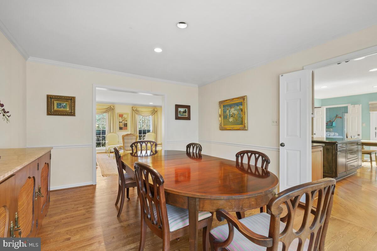 11936 Canfield Road Potomac, MD 20854 - Photo 19 of 44