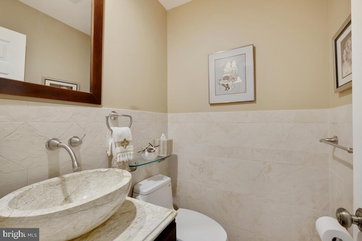 11936 Canfield Road Potomac, MD 20854 - Photo 27 of 44
