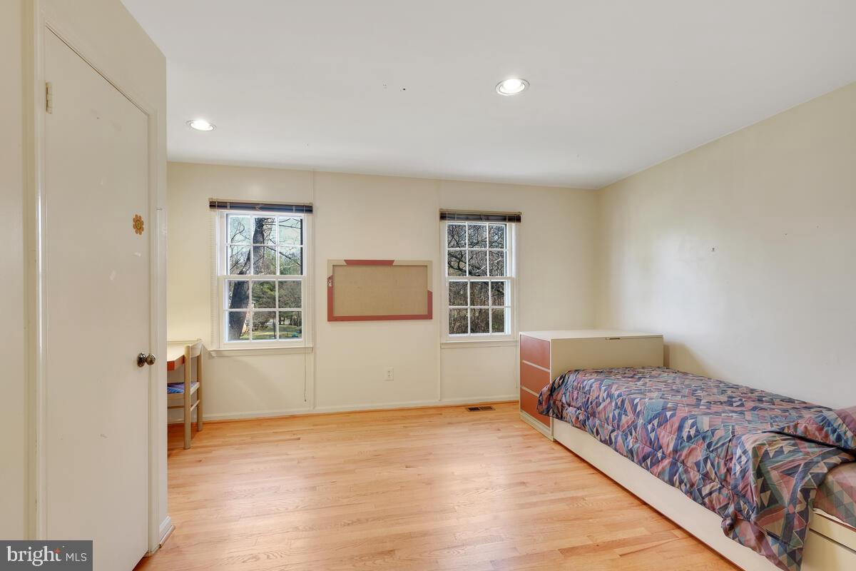 11936 Canfield Road Potomac, MD 20854 - Photo 28 of 44