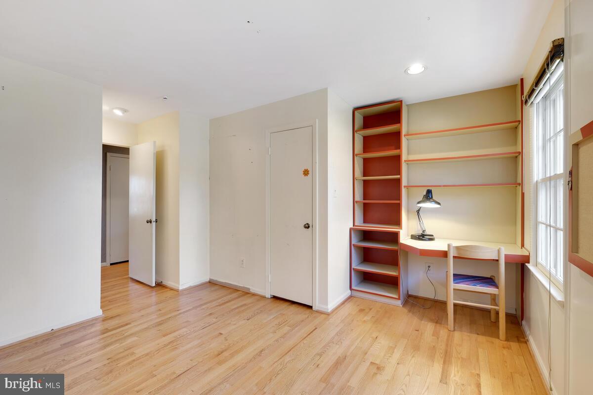 11936 Canfield Road Potomac, MD 20854 - Photo 29 of 44