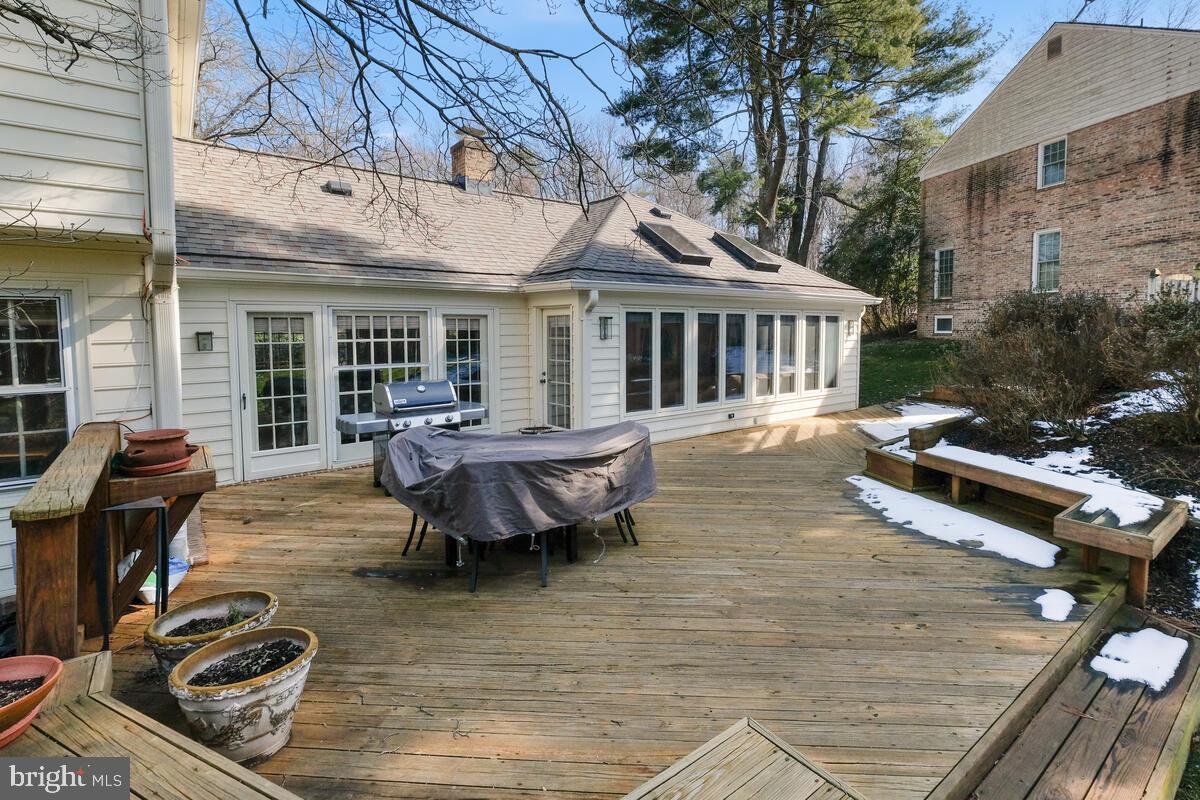 11936 Canfield Road Potomac, MD 20854 - Photo 37 of 44