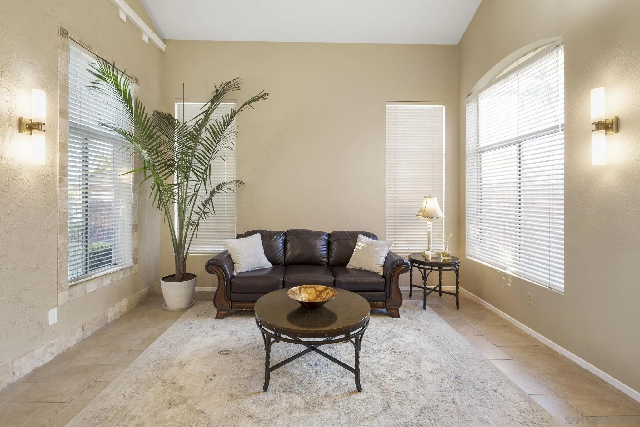 838 Masters Drive Oceanside, CA 92057 - Photo 6 of 39 Den/Family/Great Room