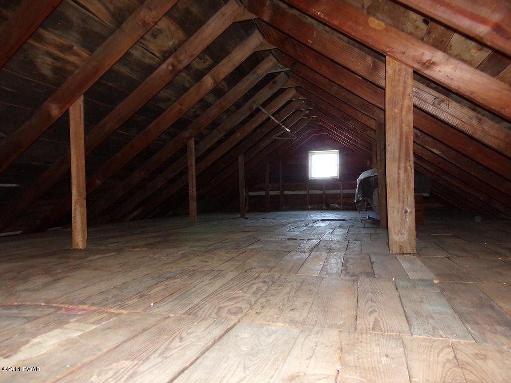 618 Sterling Road Sterling, PA 18463 - Photo 15 of 23
