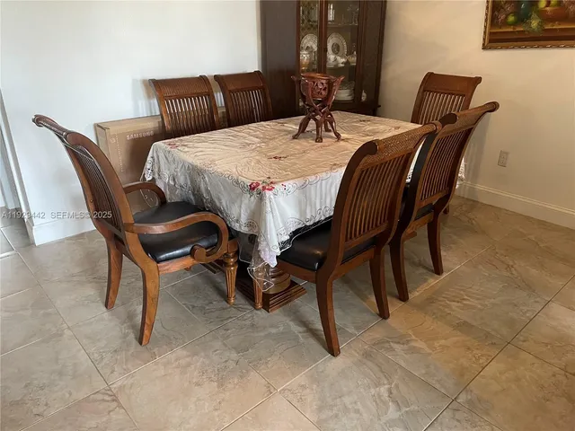 $130,000 | 20120 Northeast 2nd Avenue, Unit W28, Miami Gardens, FL 33179