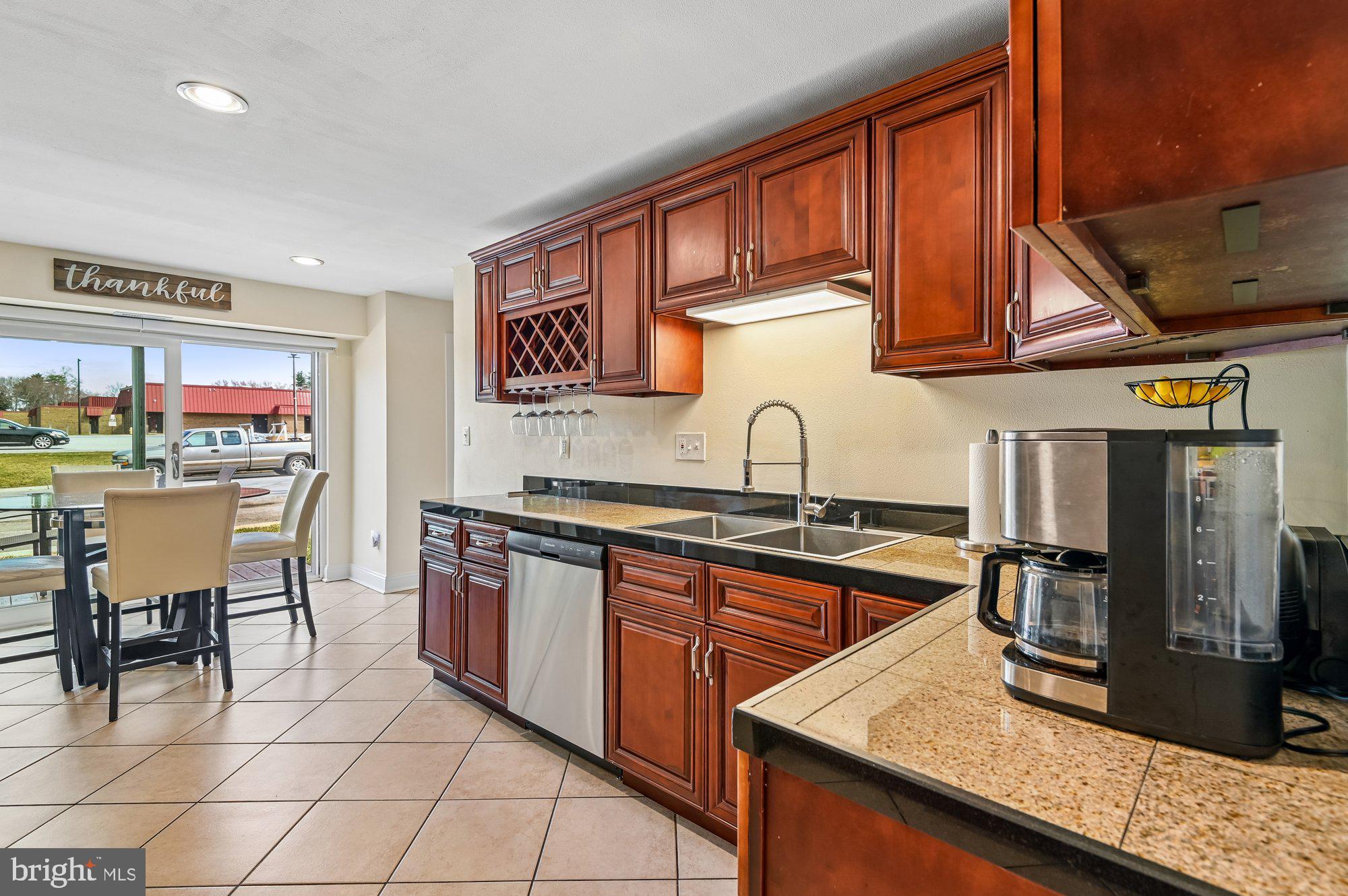 10543 Tolling Clock Way Columbia, MD 21044 - Photo 11 of 44 Kitchen