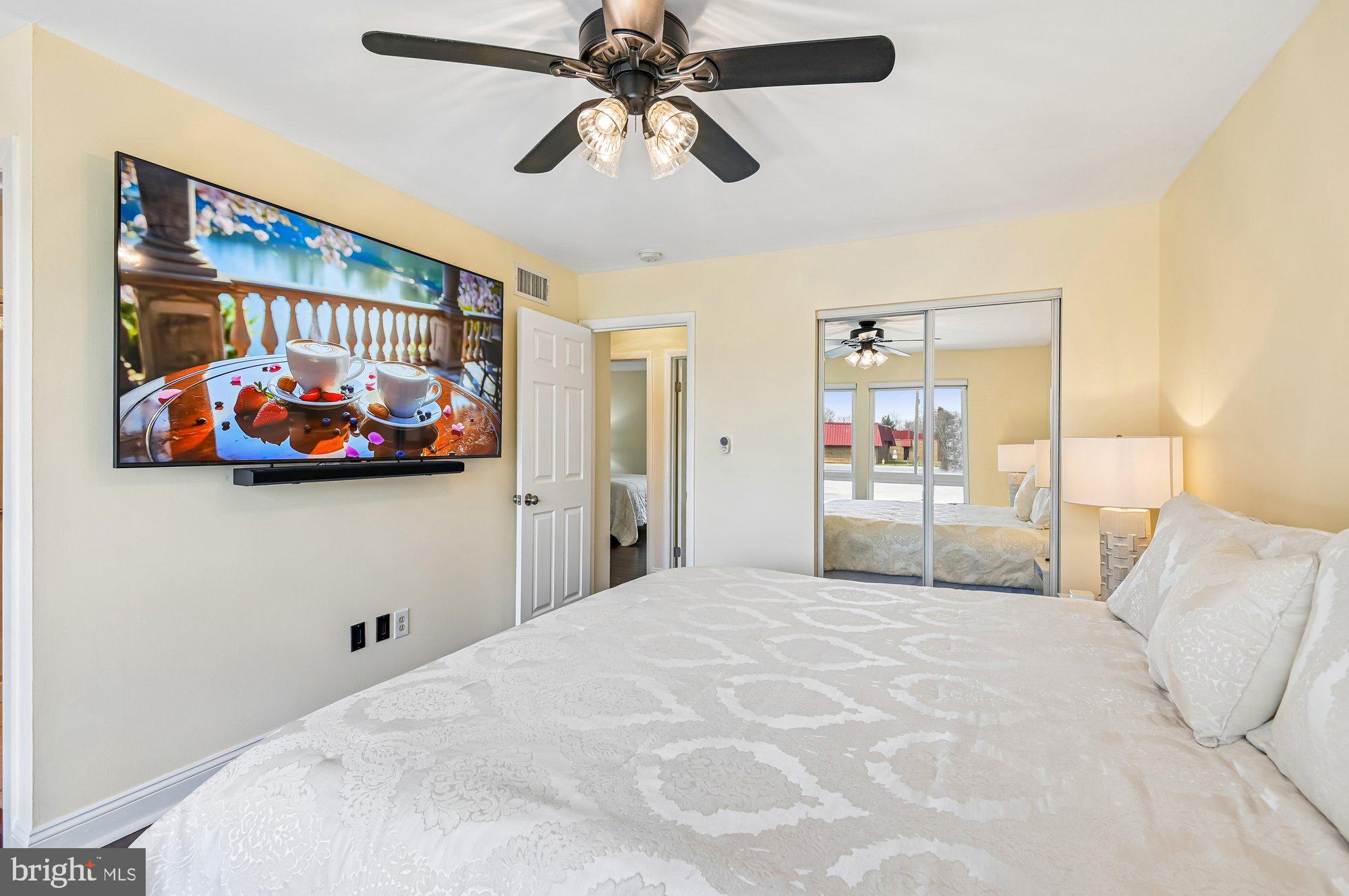 10543 Tolling Clock Way Columbia, MD 21044 - Photo 20 of 44 Primary Bedroom