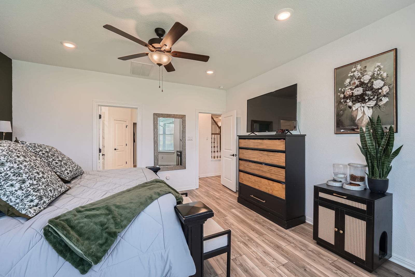 321 Georgia Lace Trail Georgetown, TX 78626 - Photo 13 of 27 Bedroom with light wood-style flooring, ceiling fan, and recessed lighting