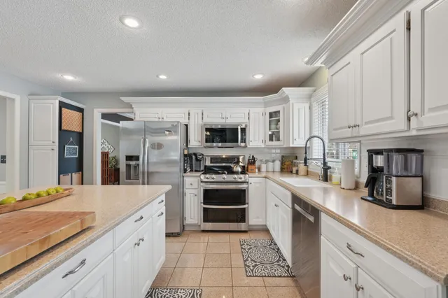 $596,600 | 1024 Tamberwood Trail, Woodbury, MN 55125