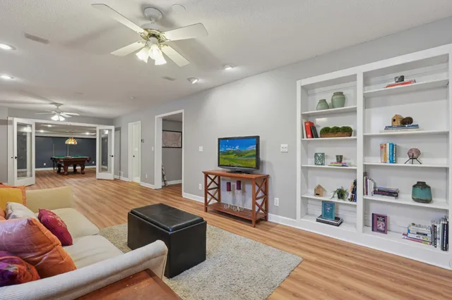 $596,600 | 1024 Tamberwood Trail, Woodbury, MN 55125