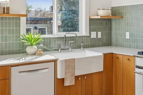 $995,000 | 737 Cary Drive, San Leandro, CA 94577