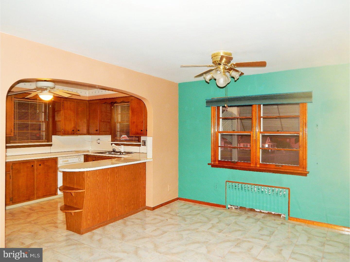 317 Grosstown Road Pottstown, PA 19464 - Photo 7 of 25 Kitchen