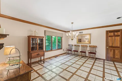 $850,000 | 16 Palestine Road, Newtown, CT 06470