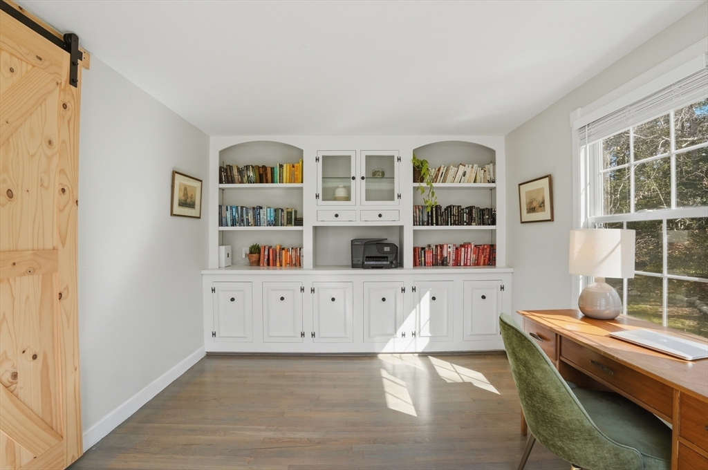 296 Meiggs Backus Road Sandwich, MA 02563 - Photo 10 of 40