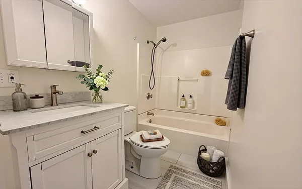 $2,900 | 9-11 Richardson Street, Unit 3, Malden, MA 02148