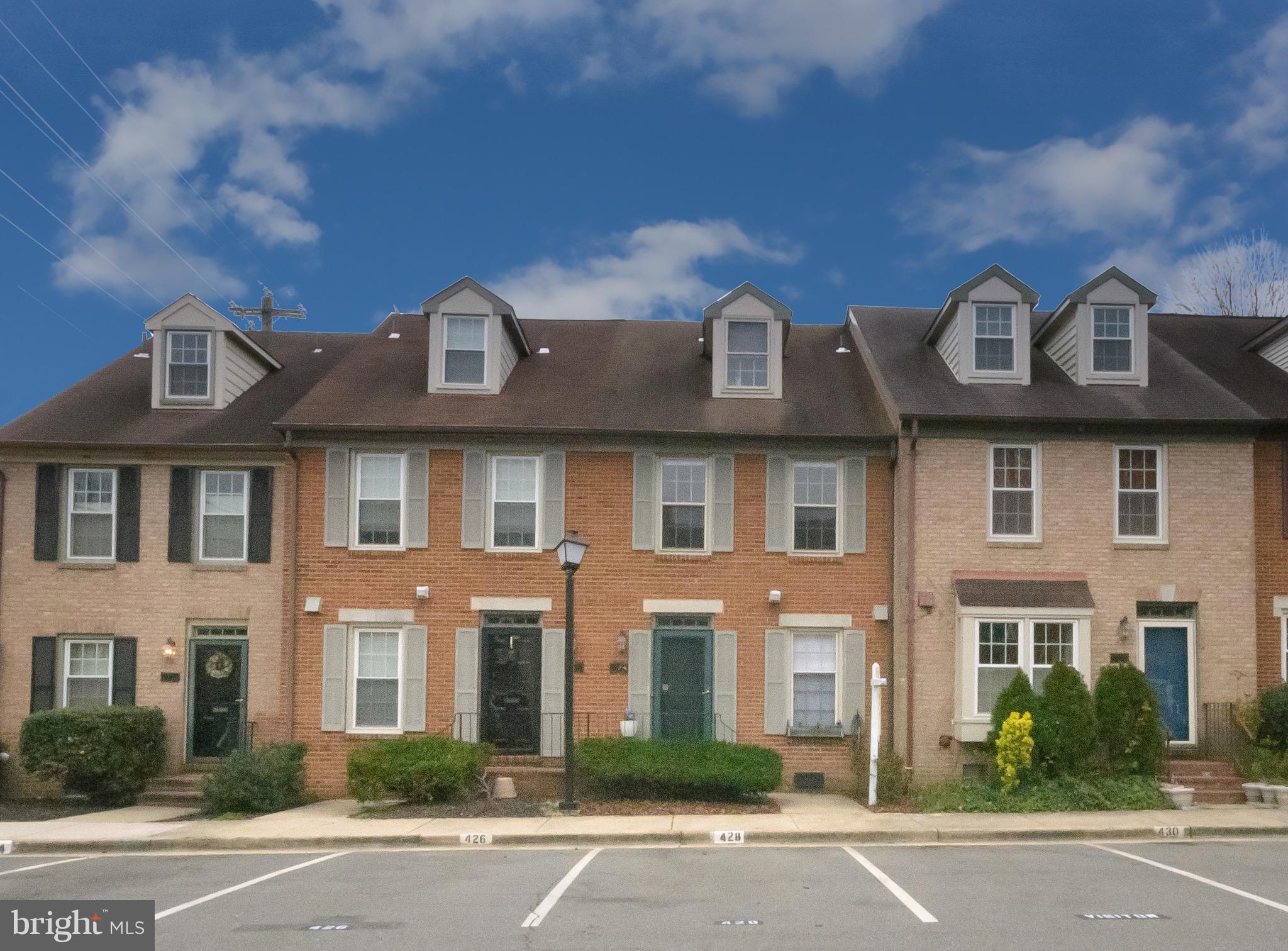 428 West Glebe Road Alexandria, VA 22305 - Photo 22 of 25 a front view of a house