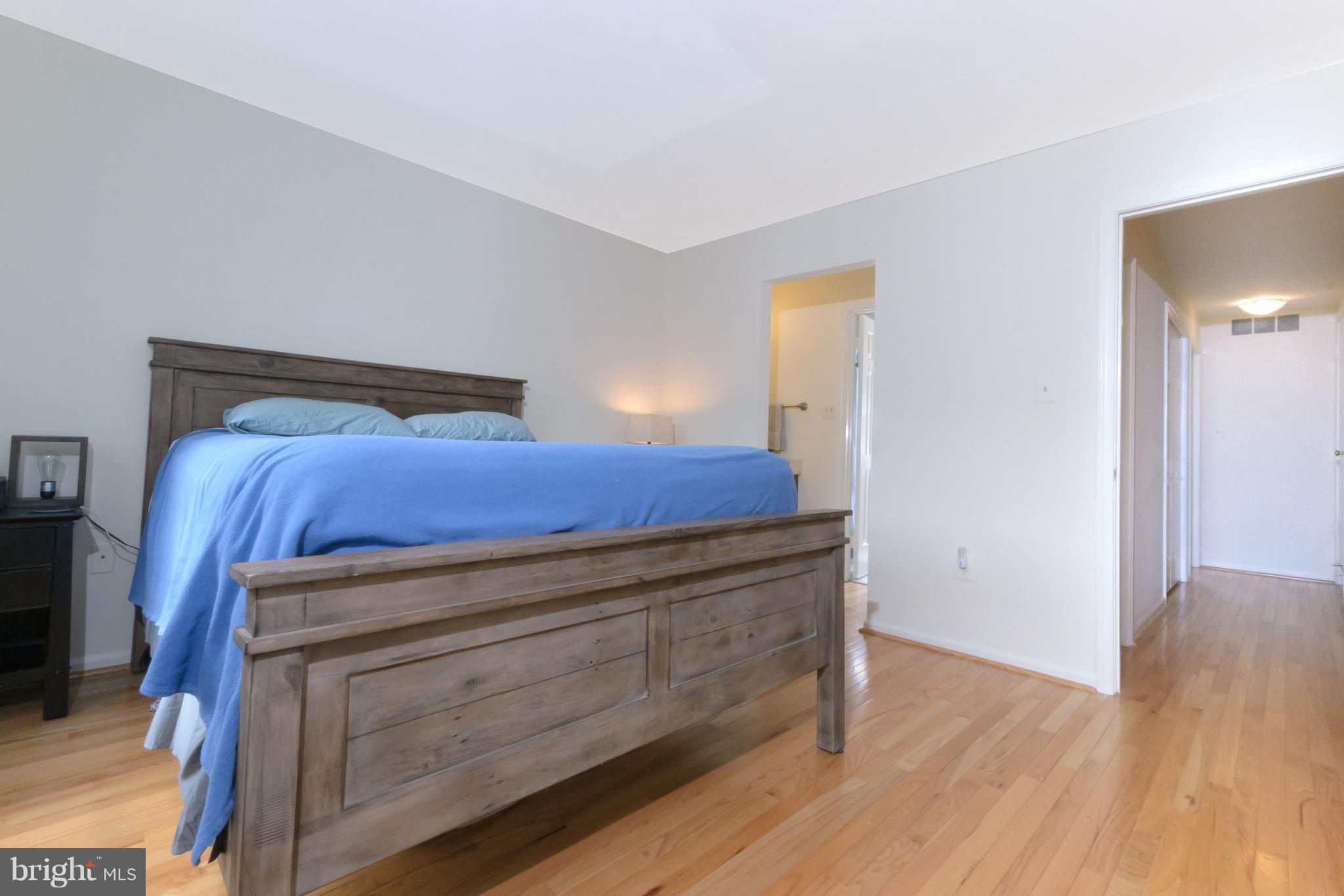 428 West Glebe Road Alexandria, VA 22305 - Photo 7 of 25