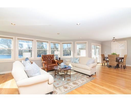 236 Salem End Road Framingham, MA 01702 - Photo 9 of 28 Gallery Image 9