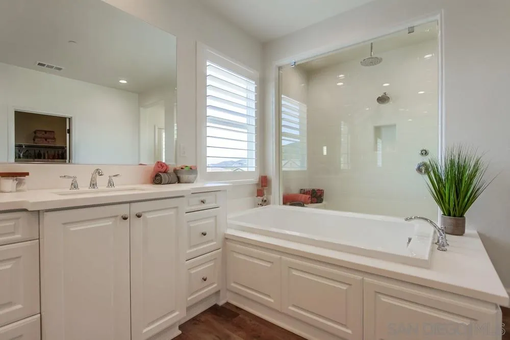 15878 Sarah Ridge Road San Diego, CA 92127 - Photo 17 of 24 Gallery Image 17