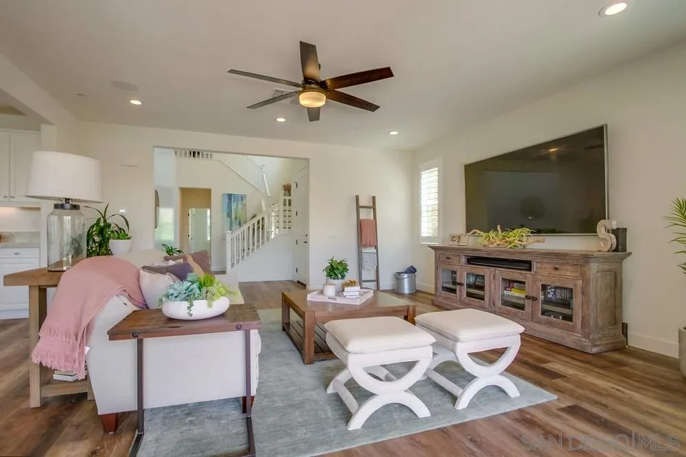 15878 Sarah Ridge Road San Diego, CA 92127 - Photo 3 of 24 Gallery Image 3