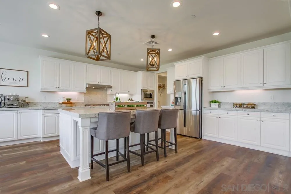 15878 Sarah Ridge Road San Diego, CA 92127 - Photo 5 of 24 Gallery Image 5