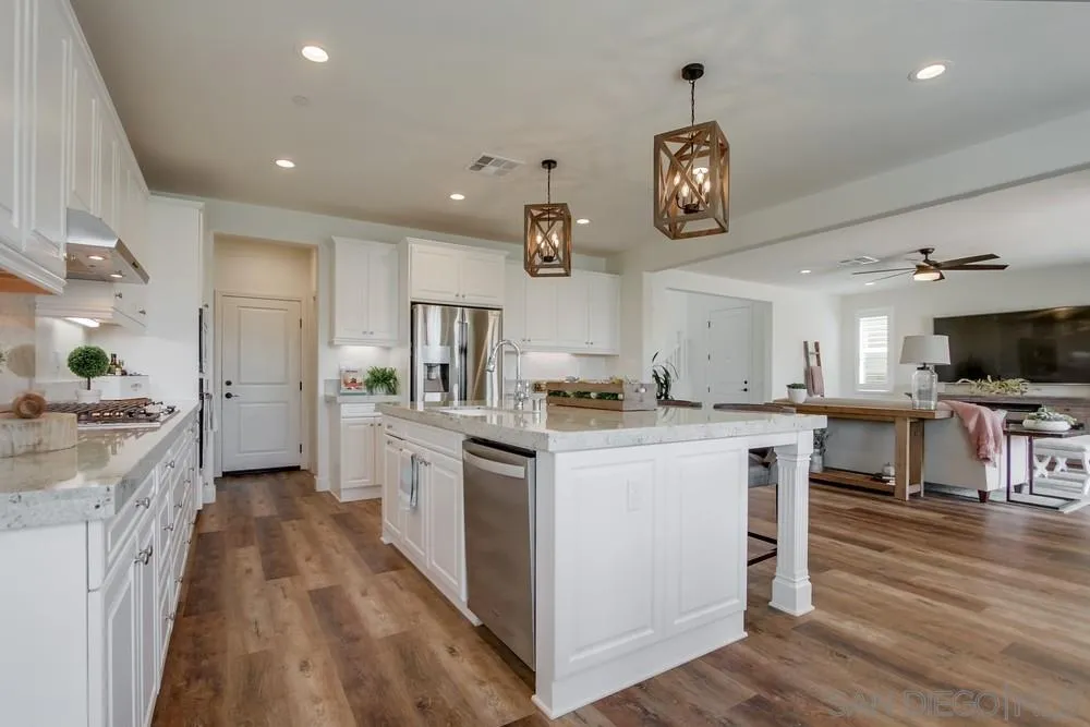 15878 Sarah Ridge Road San Diego, CA 92127 - Photo 7 of 24 Gallery Image 7