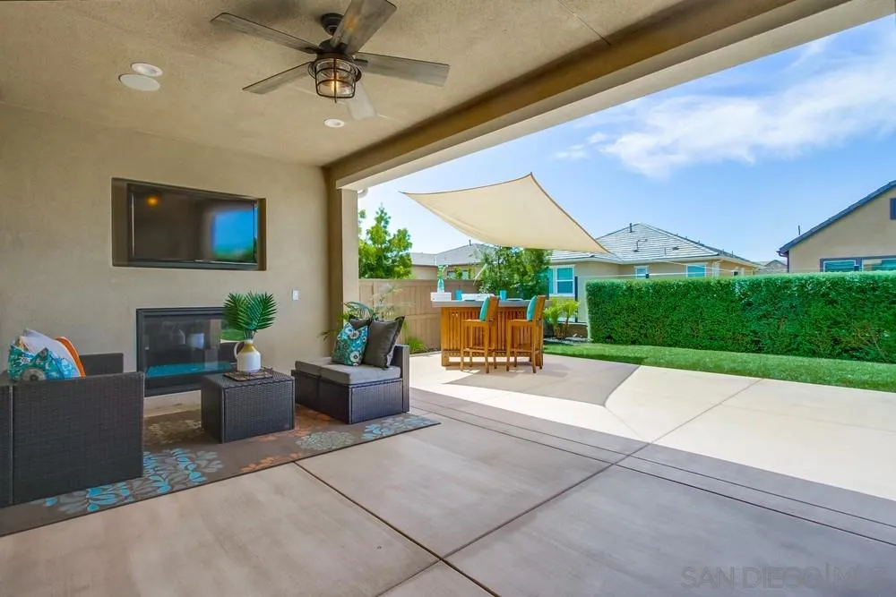 15878 Sarah Ridge Road San Diego, CA 92127 - Photo 10 of 24 Gallery Image 10