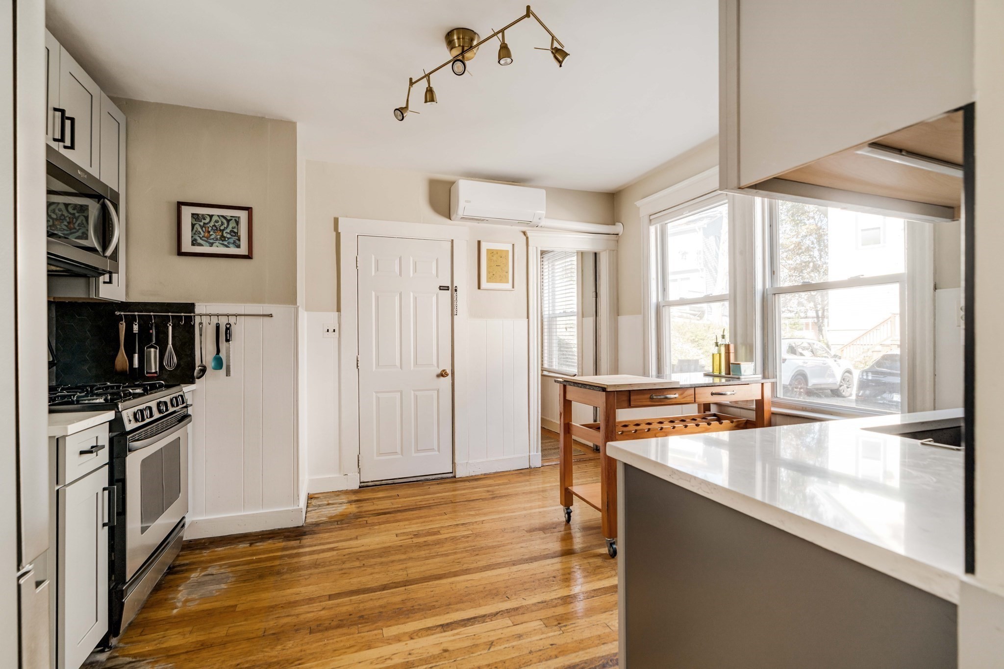 217-219 Florence Street, Unit 219 Boston, MA 02131 - Photo 13 of 30 Gallery Image 13