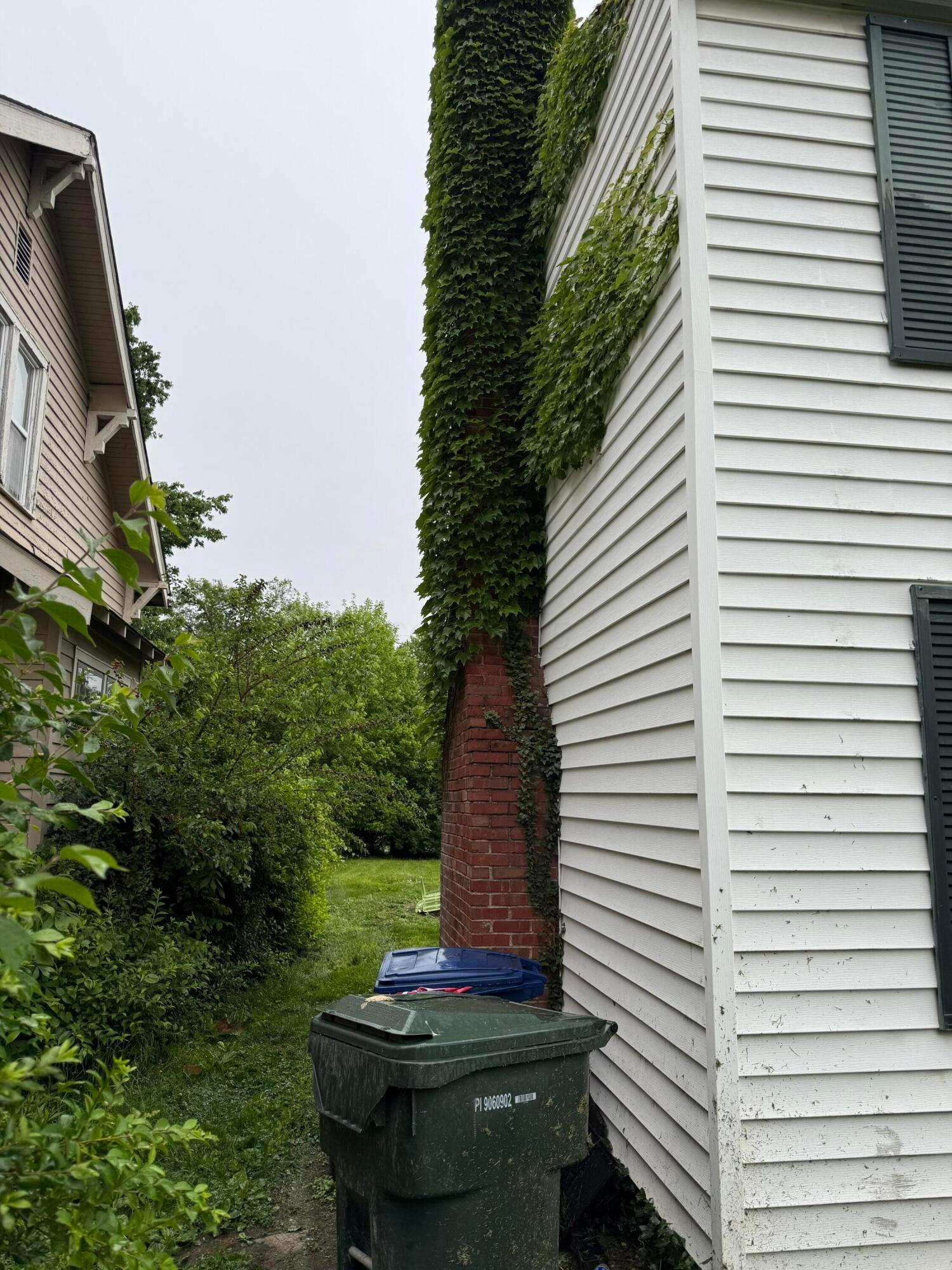594 South Hampton Road Columbus, OH 43213 - Photo 23 of 25