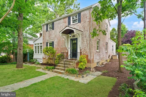 $1,115,000 | 4843 Arlington Boulevard, Arlington, VA 22203