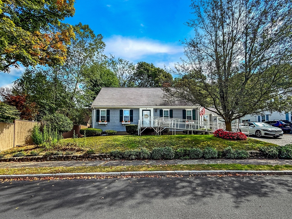 8 Thorndike Road Wakefield, MA 01880 - Photo 1 of 39 Gallery Image 1