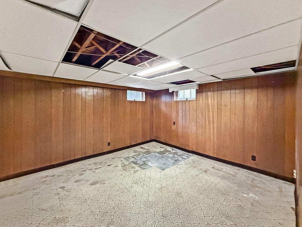8 Thorndike Road Wakefield, MA 01880 - Photo 34 of 39 Gallery Image 34