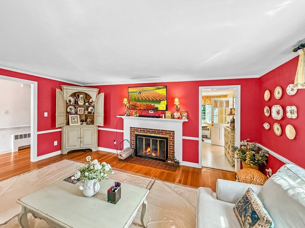 8 Thorndike Road Wakefield, MA 01880 - Photo 9 of 39 Gallery Image 9