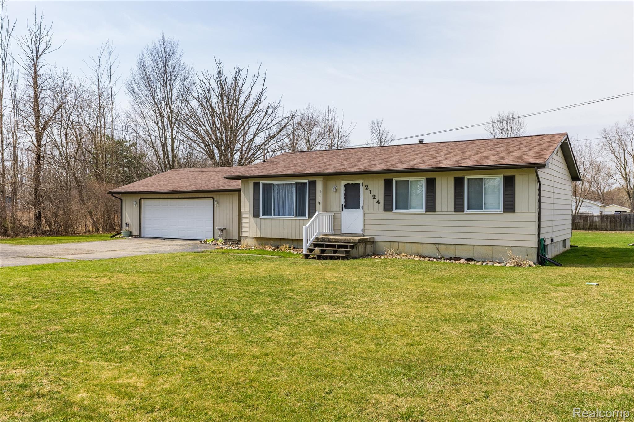 2124 Belsay Road Burton, MI 48519 - Photo 2 of 27 2124 Belsay Rd-2.jpg