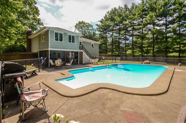 93 Old Post Road Walpole, MA 02032 - Photo 12 of 19 Gallery Image 12