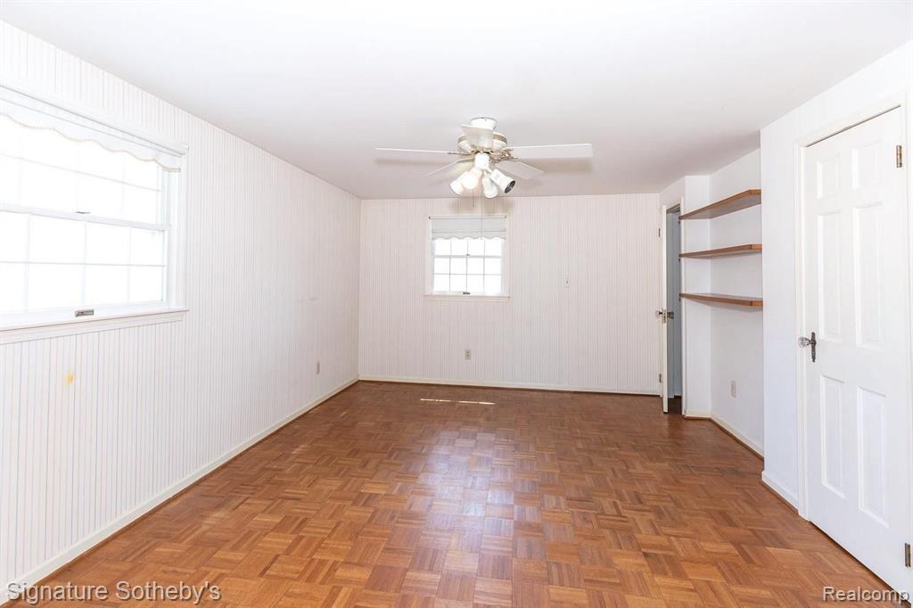 27745 Rackham Drive Lathrup Village, MI 48076 - Photo 24 of 36