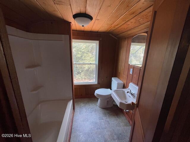 203 Allen Street Elizabethtown, NC 28337 - Photo 14 of 17 Upstairs Bath