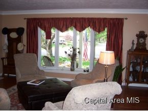190 Golf Road Springfield, IL 62704 - Photo 3 of 24