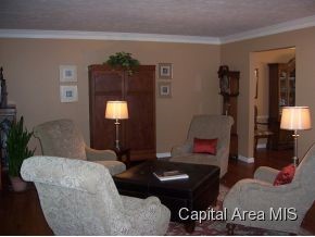 190 Golf Road Springfield, IL 62704 - Photo 4 of 24