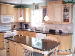 190 Golf Road Springfield, IL 62704 - Photo 10 of 24