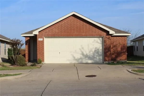 $1,900 | 1999 Kickapoo Trail, Heartland, TX 75114