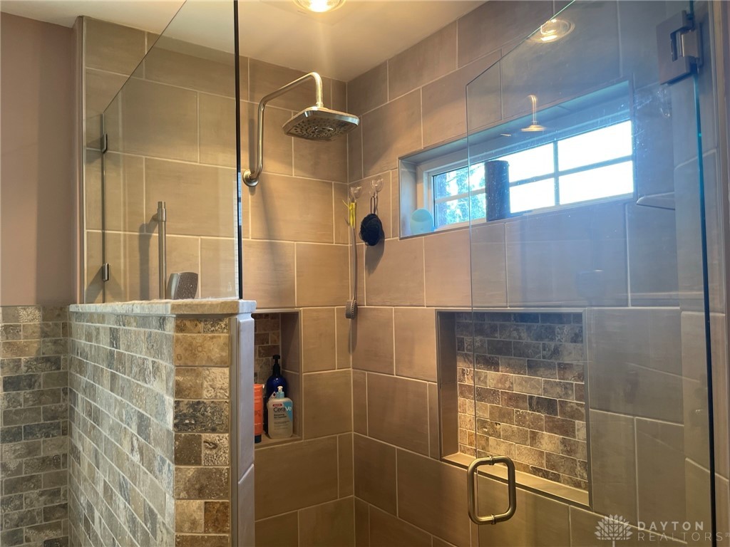 213 Lewiston Road Kettering, OH 45429 - Photo 14 of 29 Large shower in the remodeled main bath.