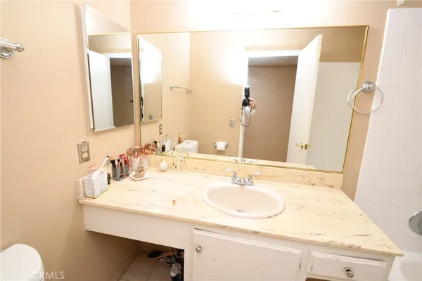 $848,900 | 20002 Tajauta Avenue, Carson, CA 90746