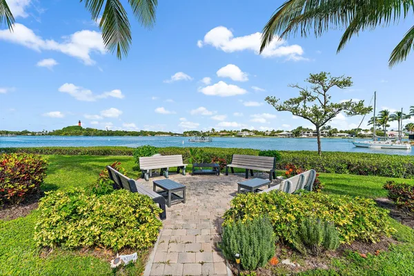 $6,000 | 755 Saturn Street, Unit E201, Jupiter, FL 33477